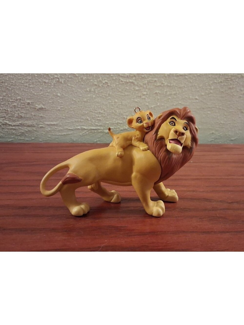 The Lion King Hallmark Mufasa Simba Vintage Keepsake Ornament Disney